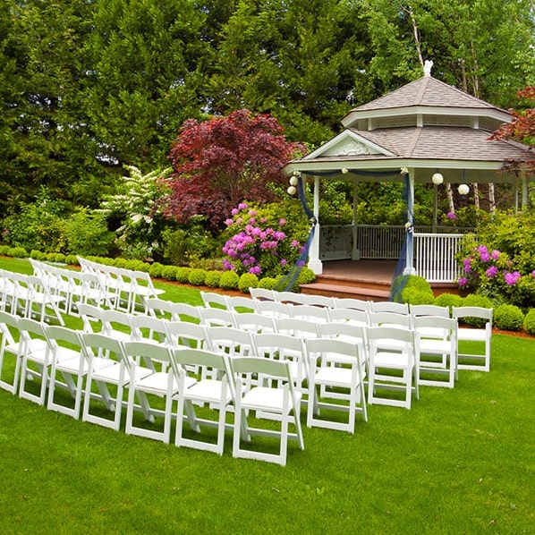 nos encargamos de la entrega y recogida de los baños de renta para fiestas como parte de nuestro servicio